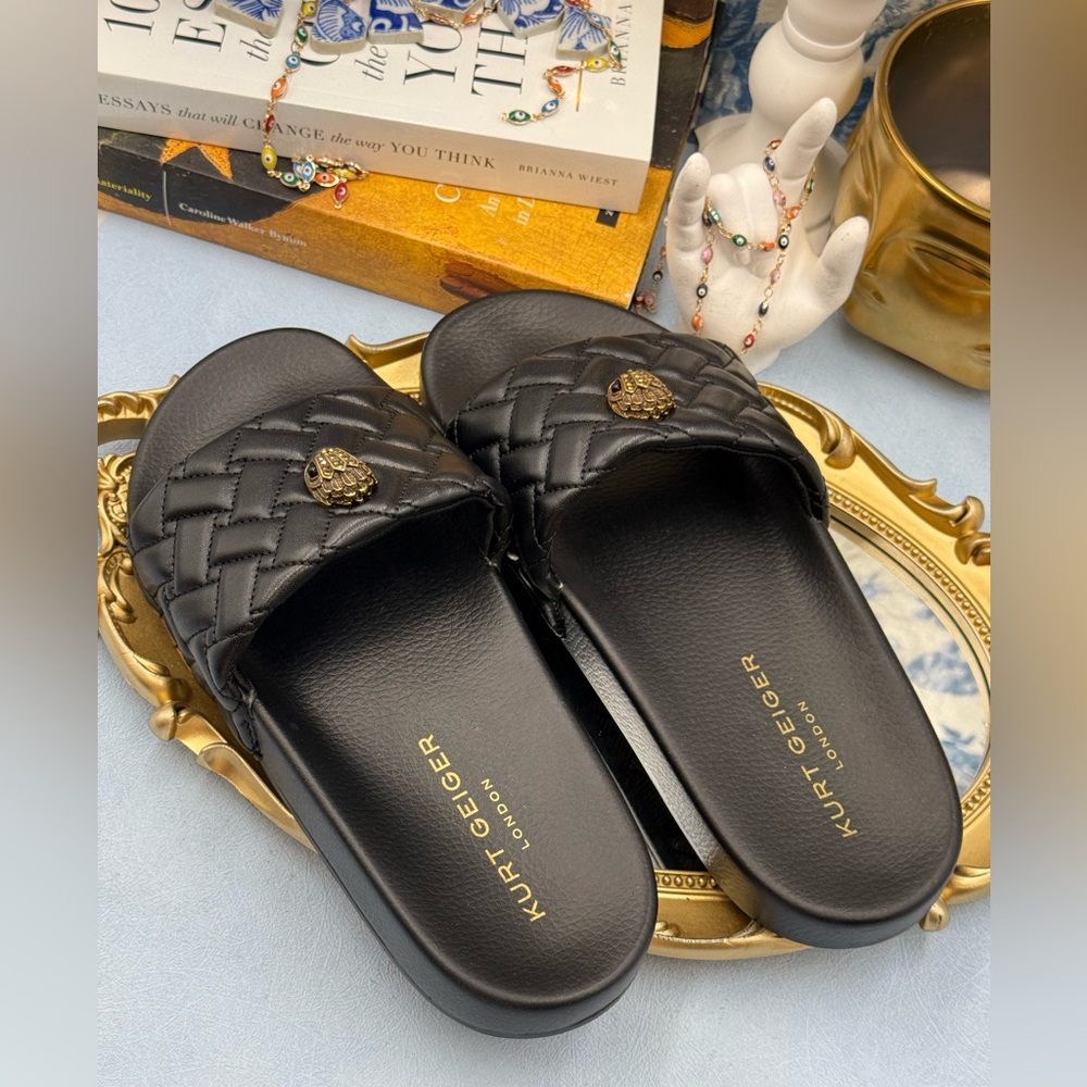 🆕 KURT GEIGER LONDON 🧿 NWOB Meena Eagle Slide, Quilted Black - Picture 9 of 11